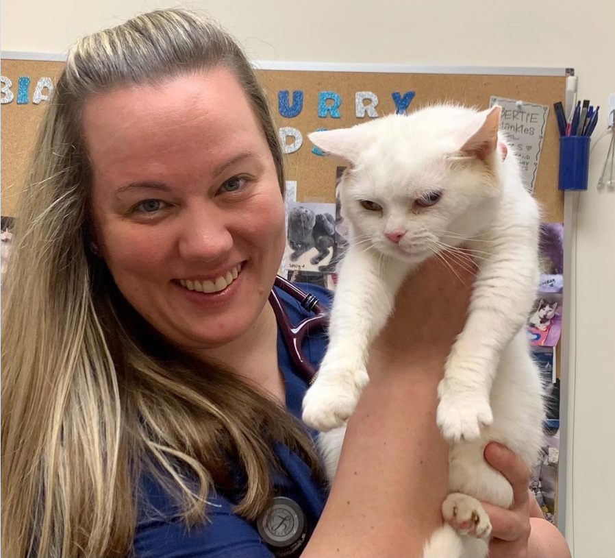 beth-blog-aug2021-dr-jackie-and-sparrow