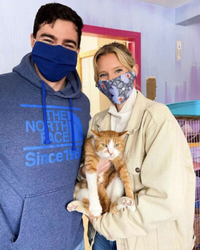 beth-blog-dec2021-ringo-starr-adopters Ringo Starr with his new family.