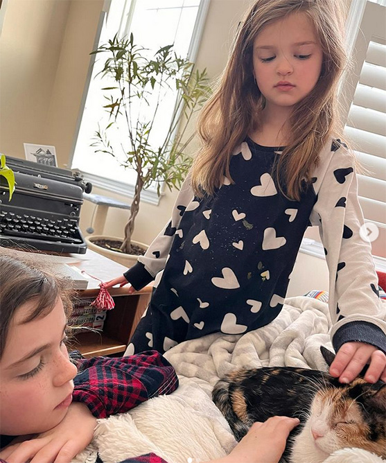 beth-blog-march2022-pandora-at-home