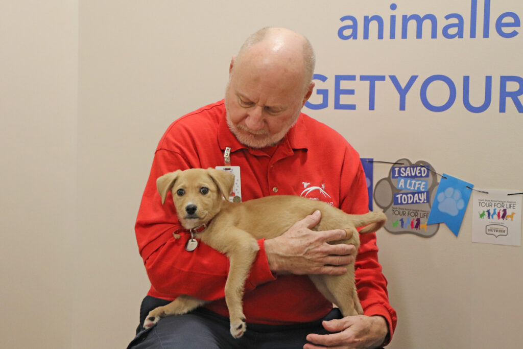 volunteer-month-tom-audette-040323c
