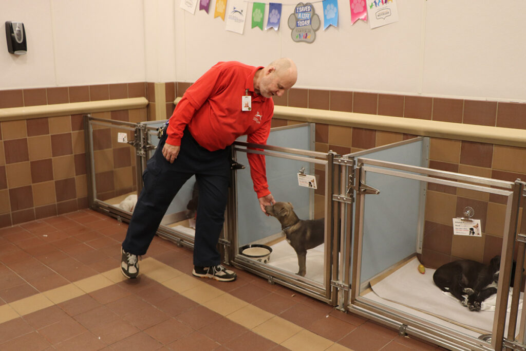 volunteer-month-tom-audette-040323d